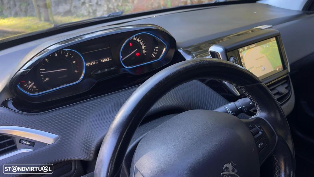 Peugeot 2008 1.4 HDi Allure - 13