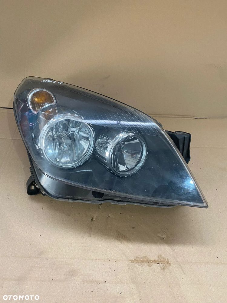 LAMPA PRAWA PRZÓD PRZEDNIA OPEL ASTRA III H EUROPA - 1