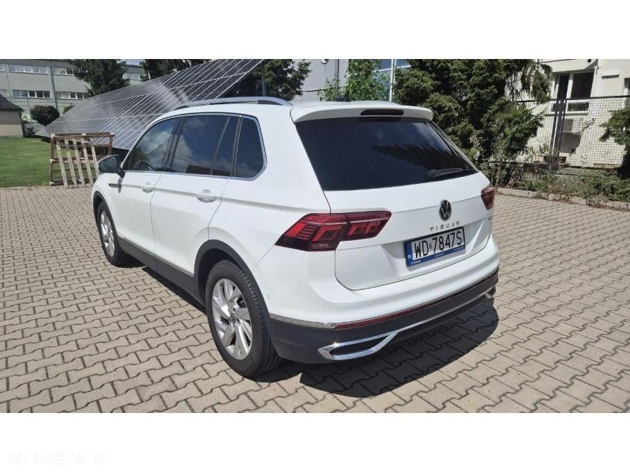 Volkswagen Tiguan - 11