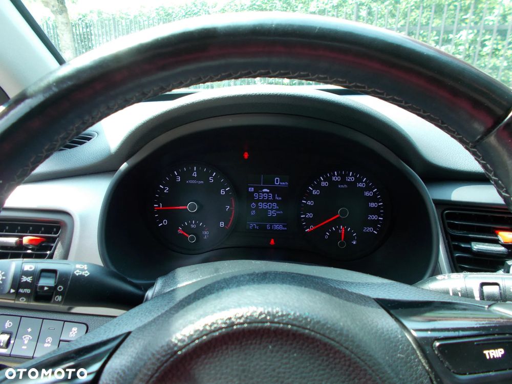 Kia Stonic - 14