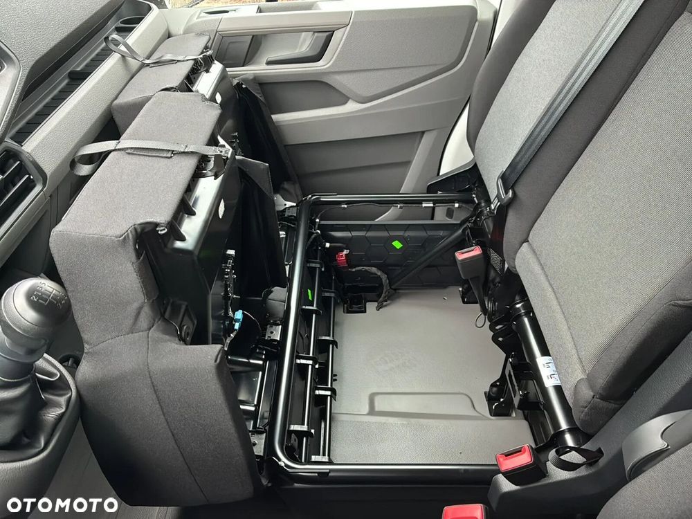 Volkswagen Crafter 35 Furgon L4H3, 2.0BiTDI 177KM, Wysoki dach, r. o. 4490mm - 19