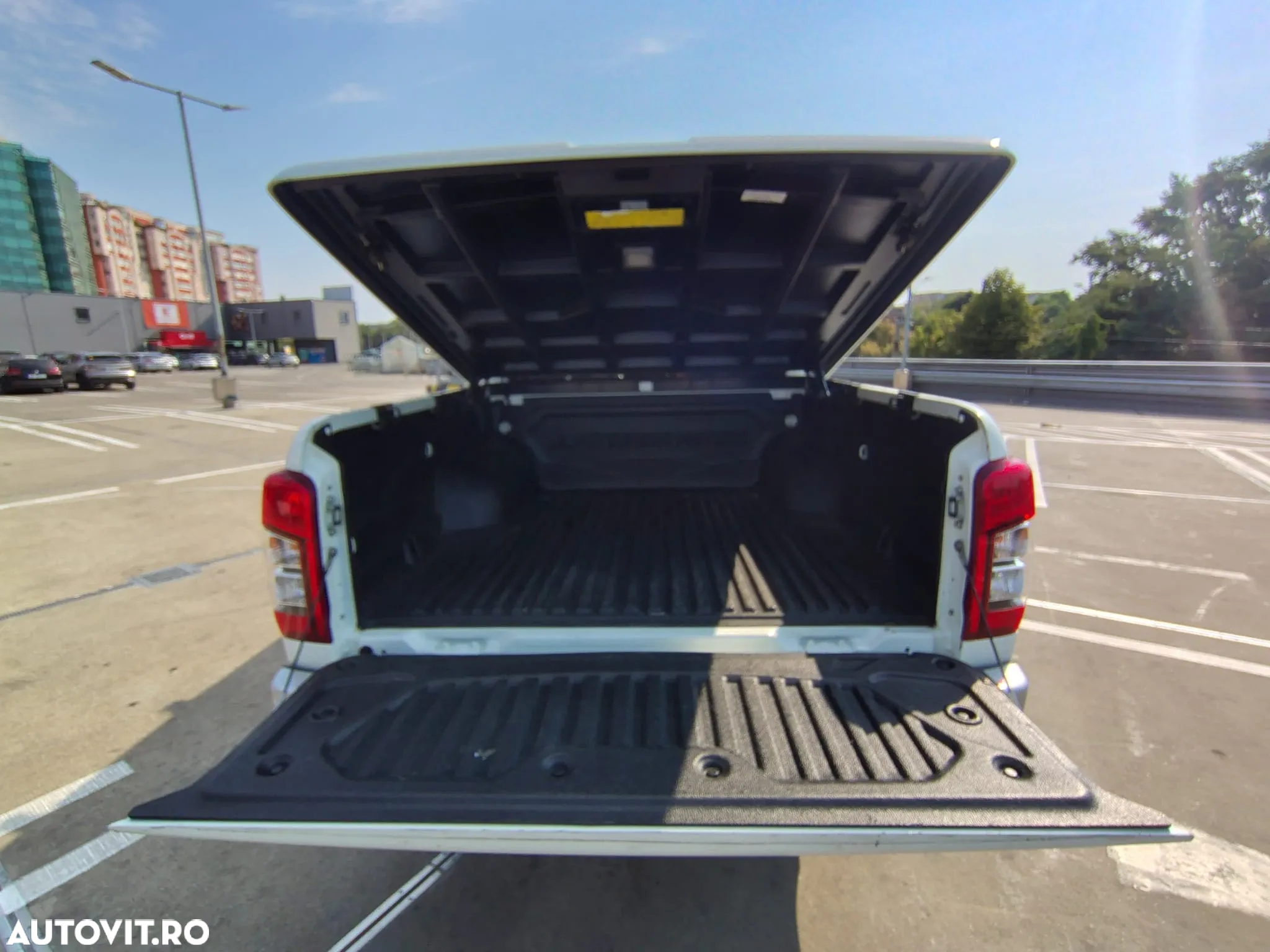 Mitsubishi L200 Double Cab 2.2 DI-D M/T Instyle - 16