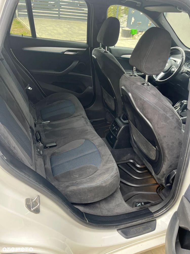 BMW X1 xDrive18d M Sport - 12