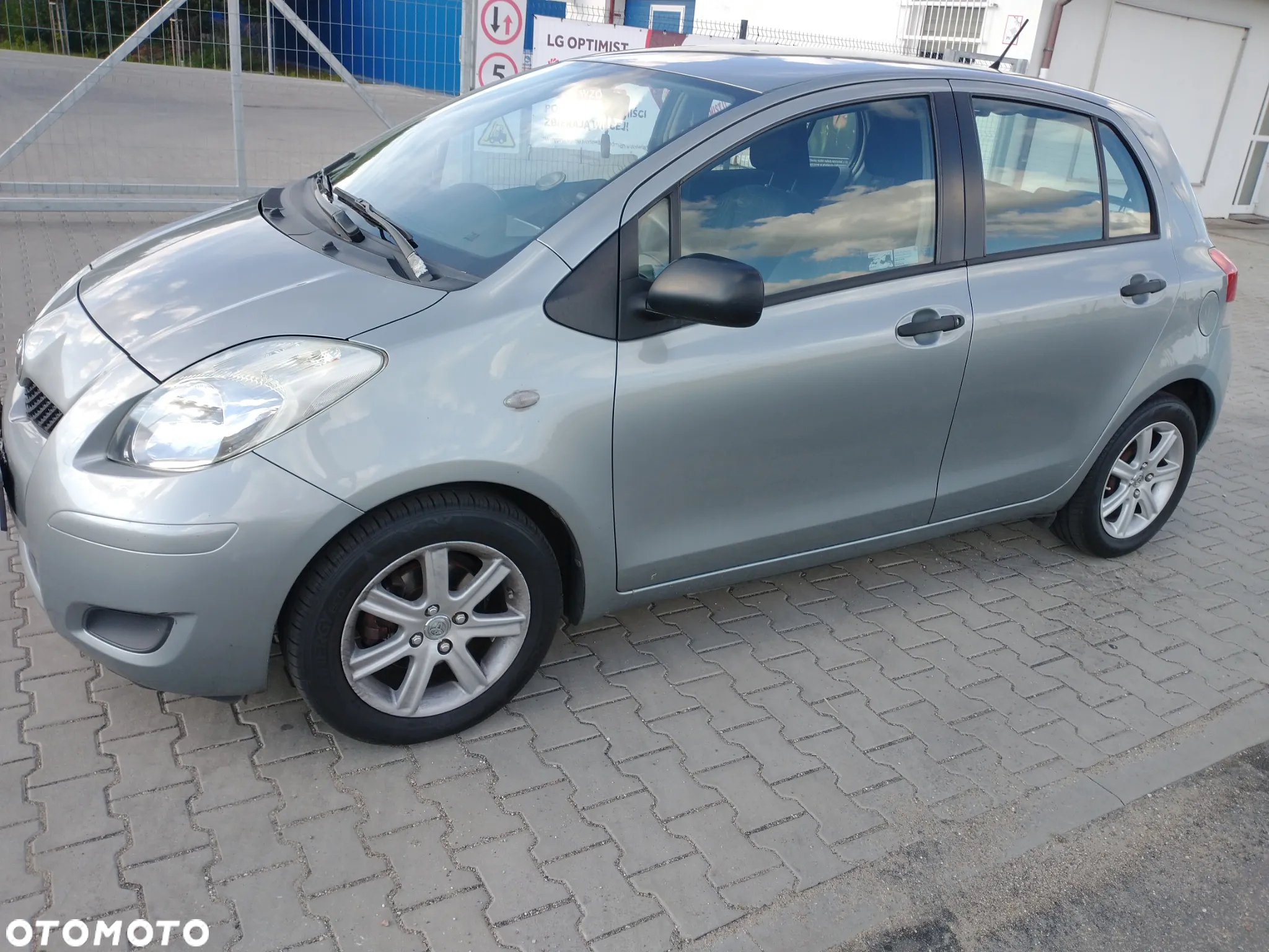 Toyota Yaris - 2