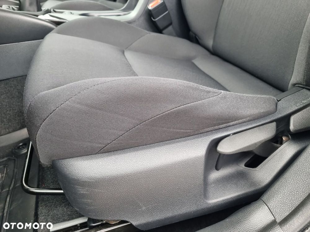 Toyota Corolla 1.2 T Active - 16