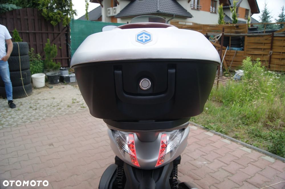 Piaggio Beverly - 18