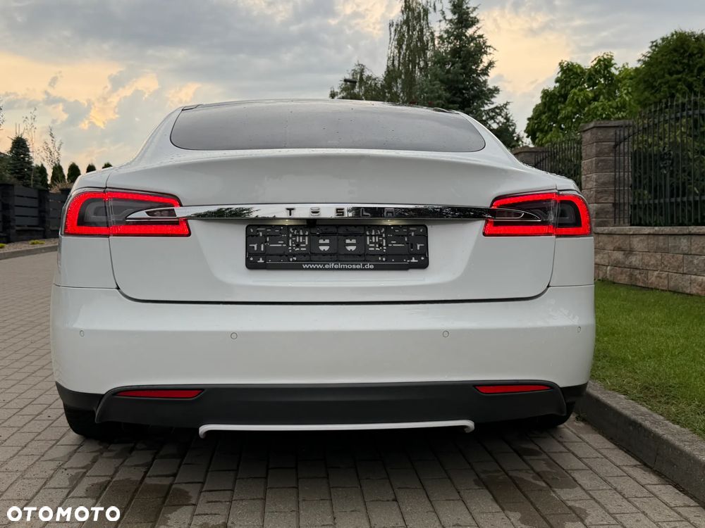 Tesla Model S 70D Allradantrieb - 8