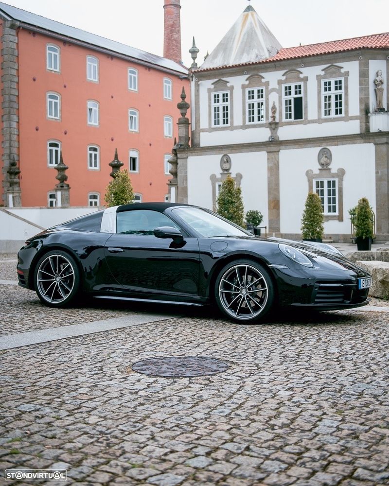 Porsche 911 (992) - 7