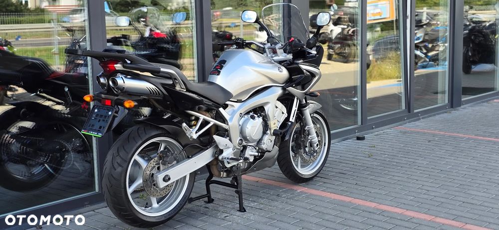 Yamaha FZ6 - 5