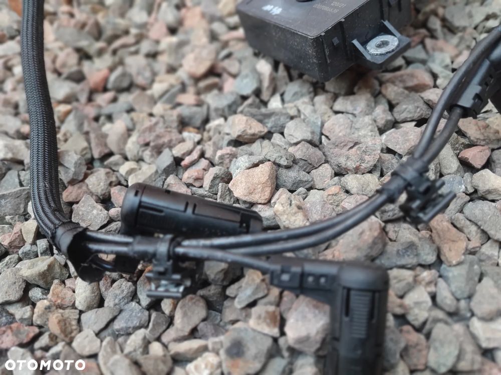 BMW E46 / E60 / E90 / E87 / E83  ORYGINALNY STEROWNIK ŚWIEC ŻAROWYCH + WIĄZKA DO SILNIKÓW GAMY M47D20 ( 150KM / 163KM ) 2.0D / 1.8D BERU O NR.  12 21 7 786 821 /  12 21 7 801 200 OEM SPRAWNY W 100% NUMERY BERU E2110022358 - 15