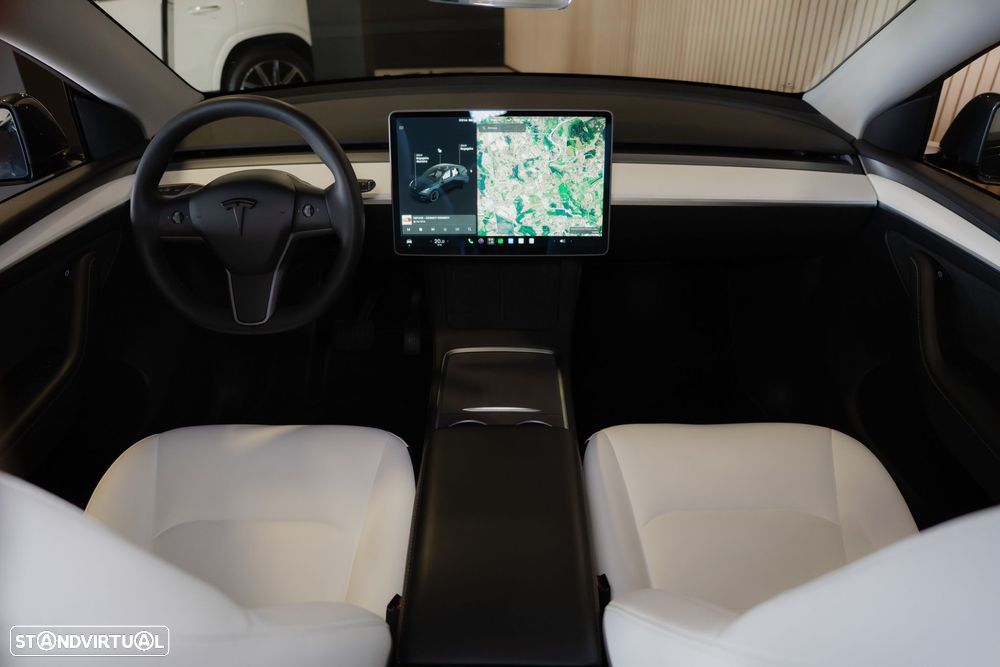 Tesla Model Y Long Range Dual Motor AWD - 35