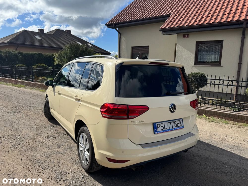 Volkswagen Touran 2.0 TDI SCR DSG Comfortline - 2