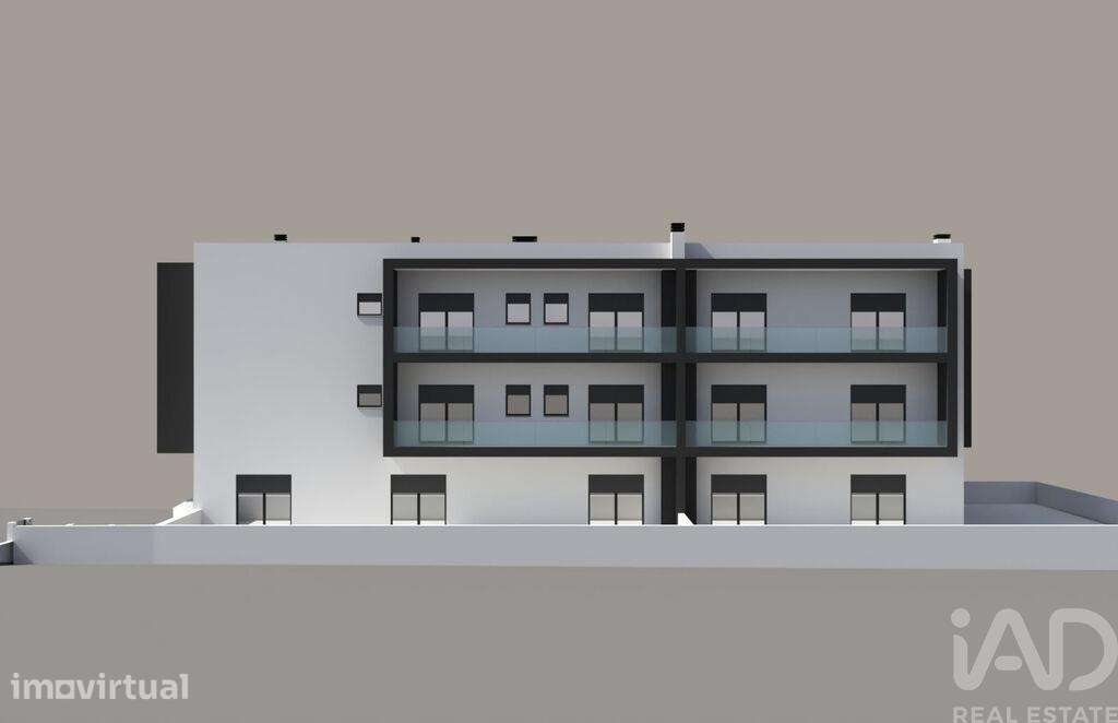 Apartamento T3 em Nogueira do Cravo e Pindelo de 160,00 m2 - Grande imagem: 4/9