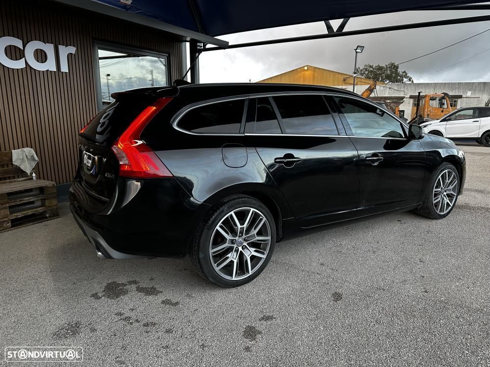 Volvo V60 2.4 D6 R-Design AWD Phev - 10