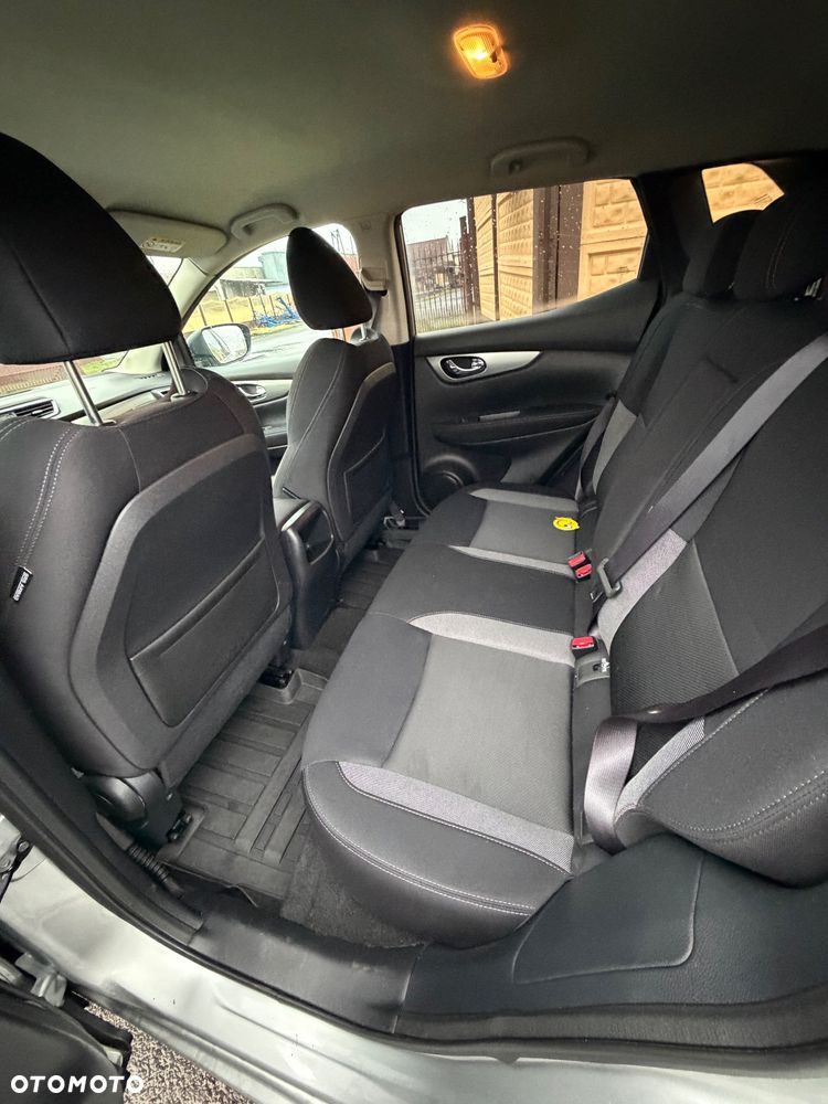 Nissan Qashqai 1.2 DIG-T N-Connecta Xtronic EU6 - 21