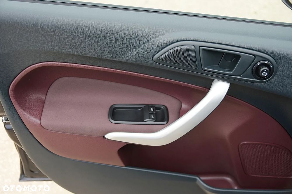 Ford Fiesta 1.25 Titanium - 26