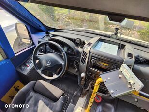 Mercedes-Benz Sprinter - 11