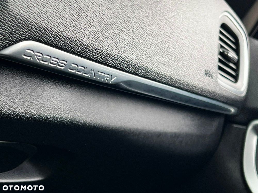 Volvo V40 Cross Country - 5