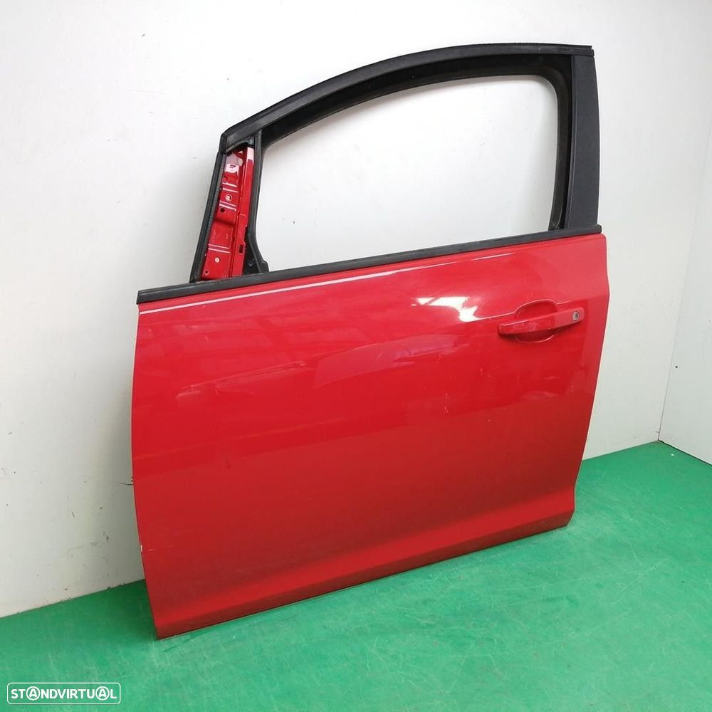 PORTA FRONTAL ESQUERDA OPEL ASTRA J SPORTS TOURER 2011 - - 1