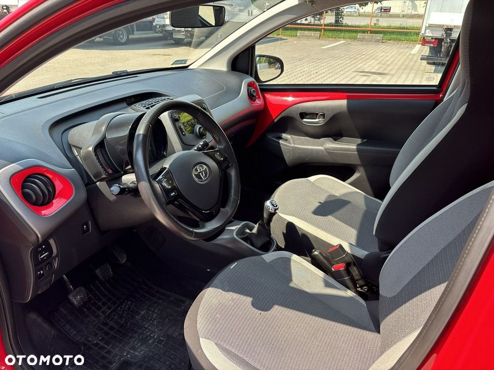 Toyota Aygo 1.0 VVT-i Black Edition - 11