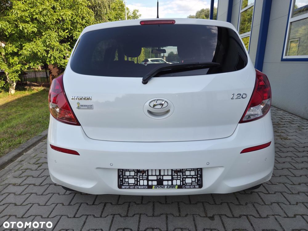 Hyundai i20 1.2 Fifa World Cup Edition - 4