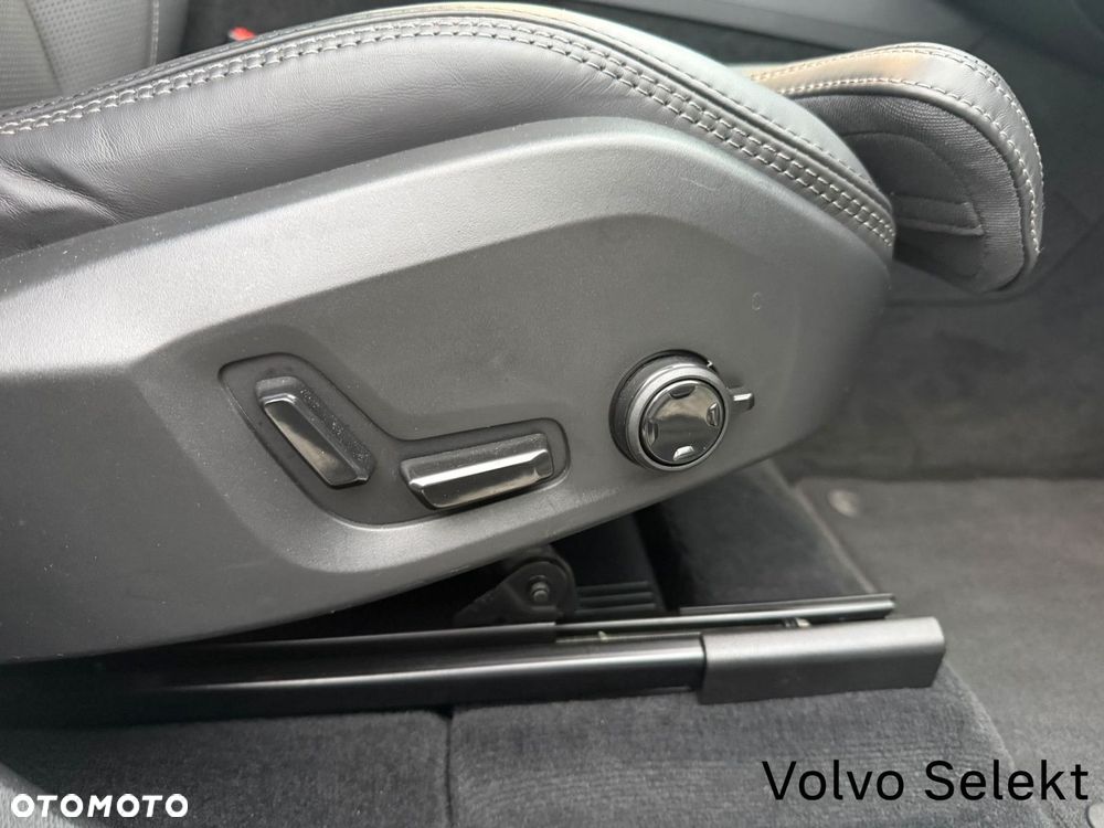 Volvo XC 60 - 31