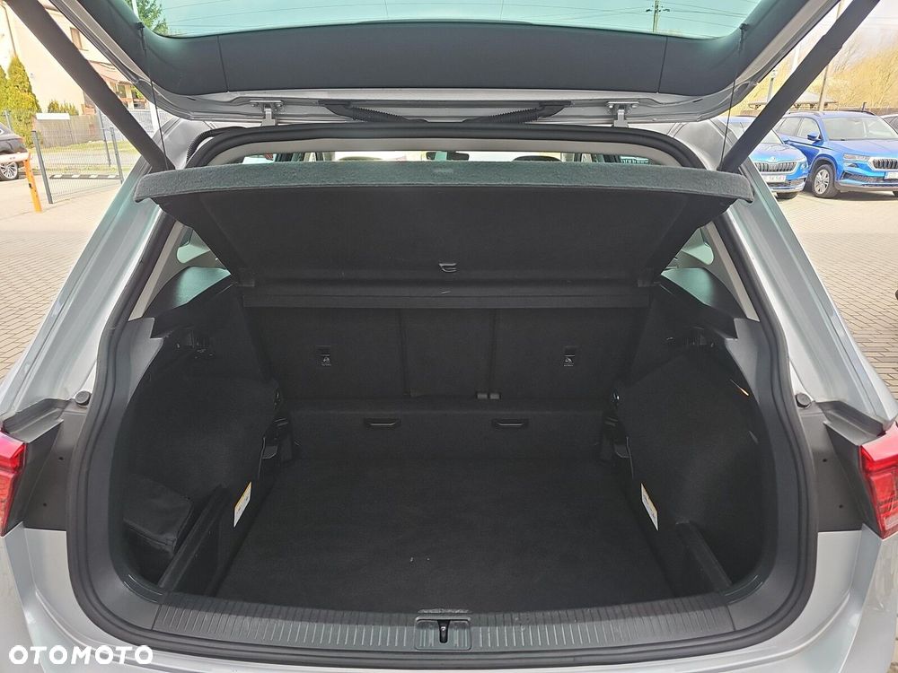Volkswagen Tiguan - 17