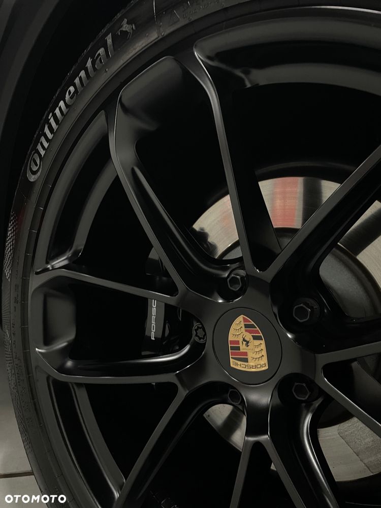 Porsche Cayenne - 17