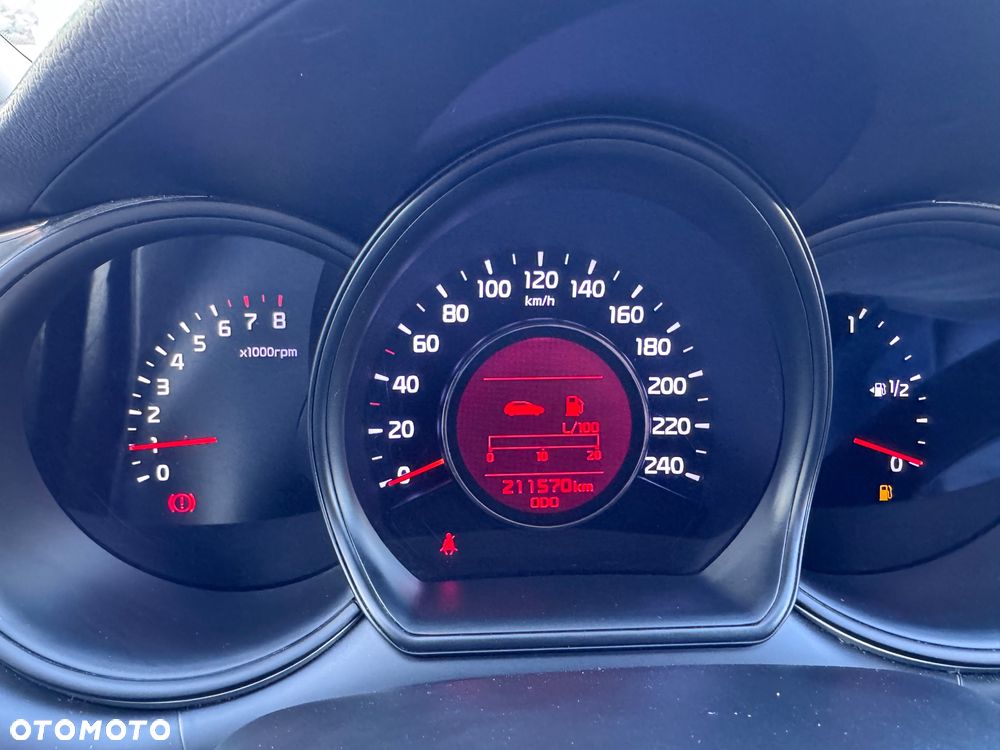 Kia Ceed 1.6 GDI ISG Dream-Team Edition - 29