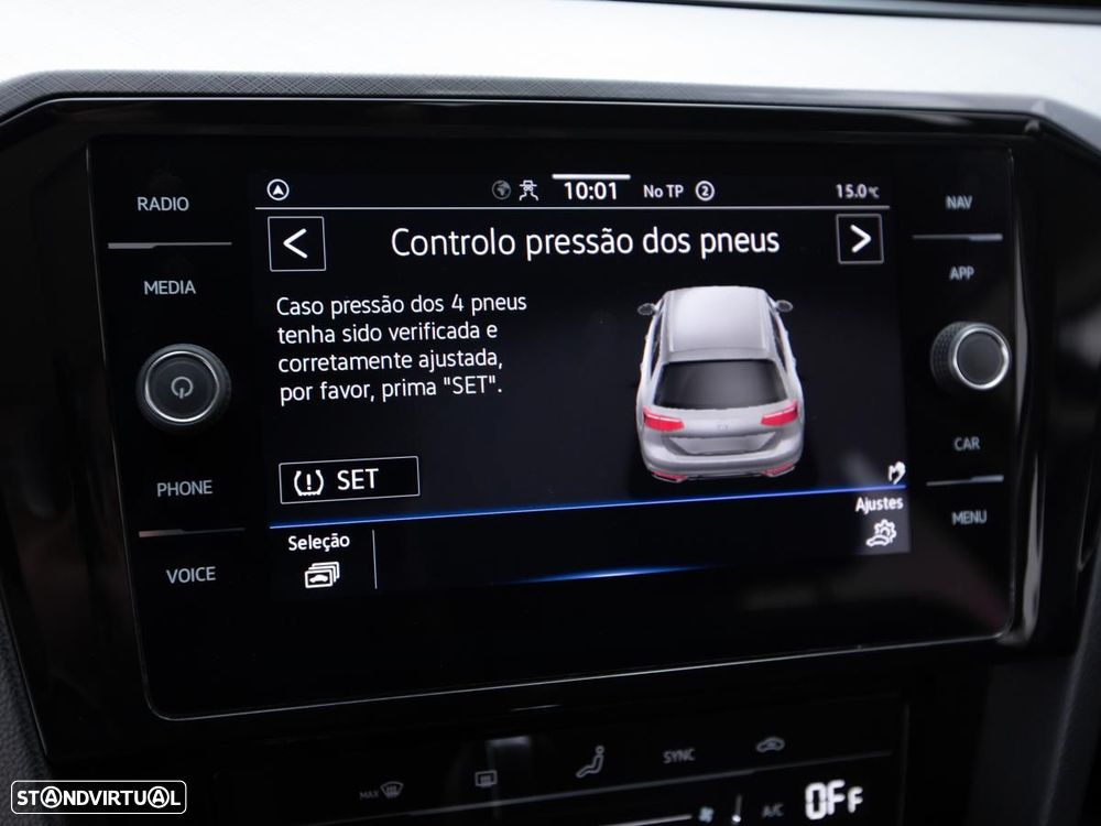 VW Passat Variant 2.0 TDI Business DSG - 24