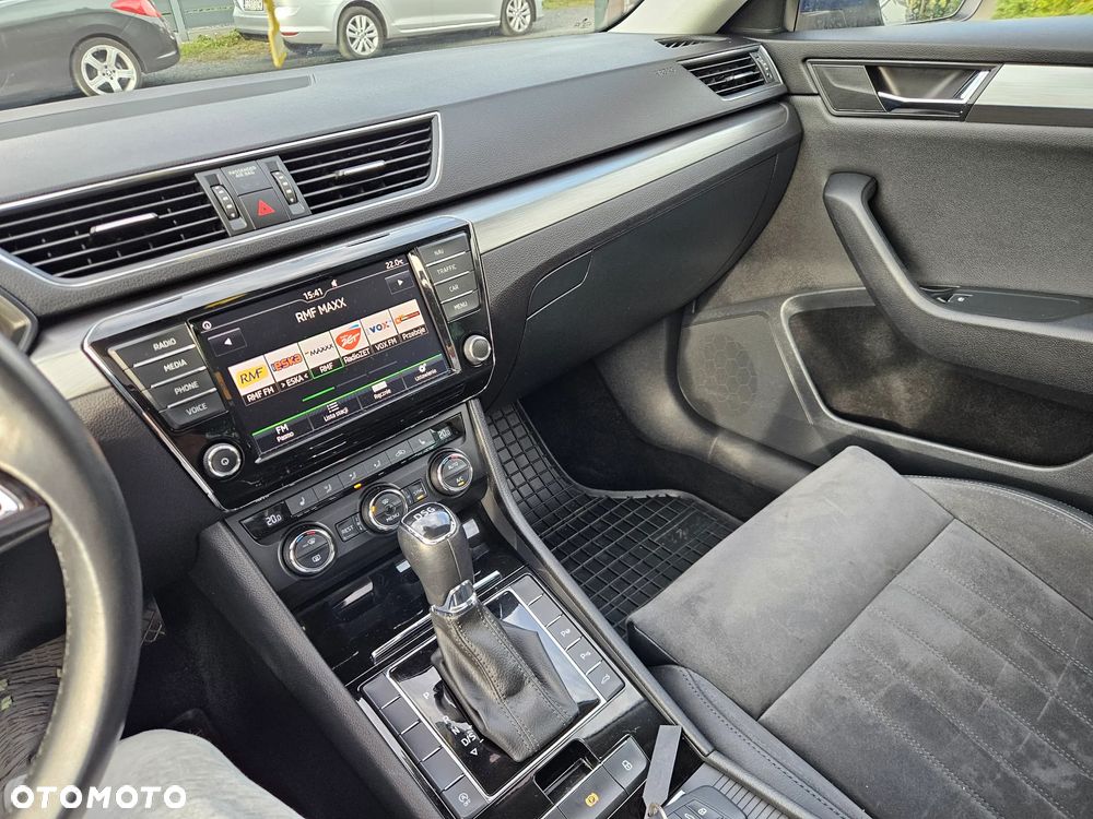 Skoda Superb 1.6 TDI DSG Style - 23