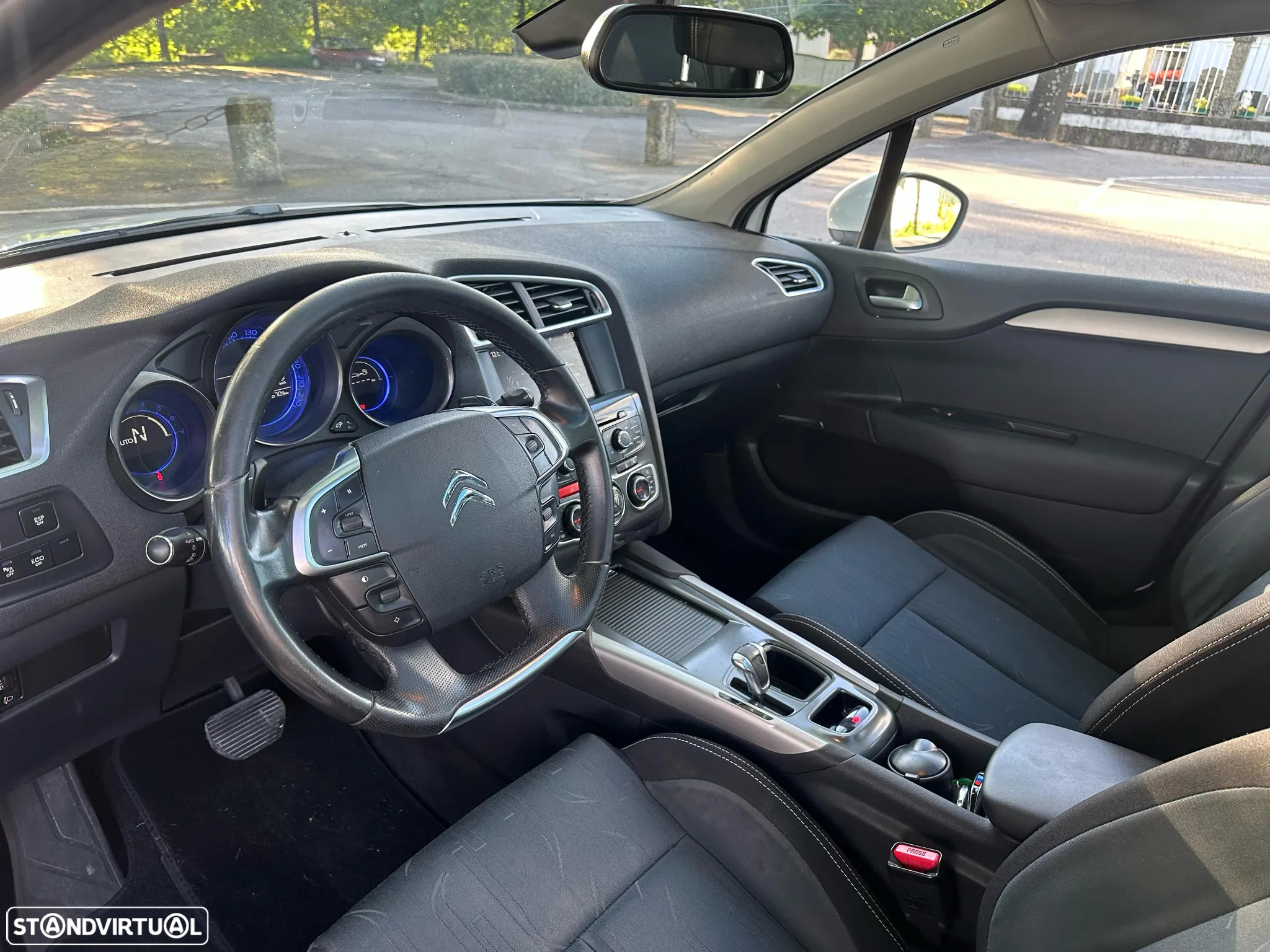 Citroën C4 1.6 e-HDi Exclusive J17 CMP6 - 8