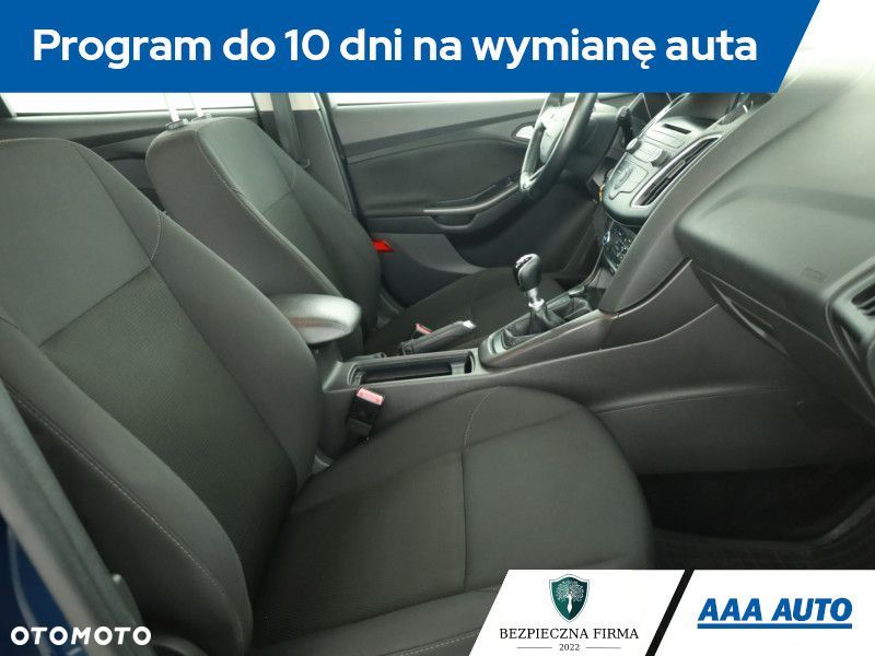 Ford Focus SW - 9