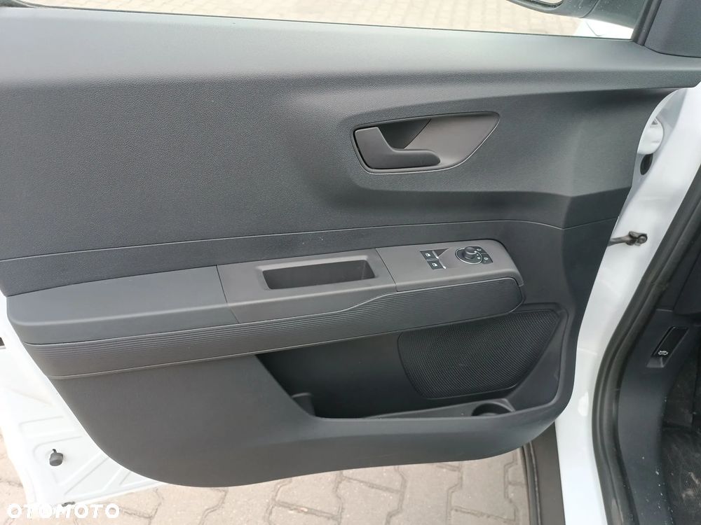 Ford Transit Courier - 10