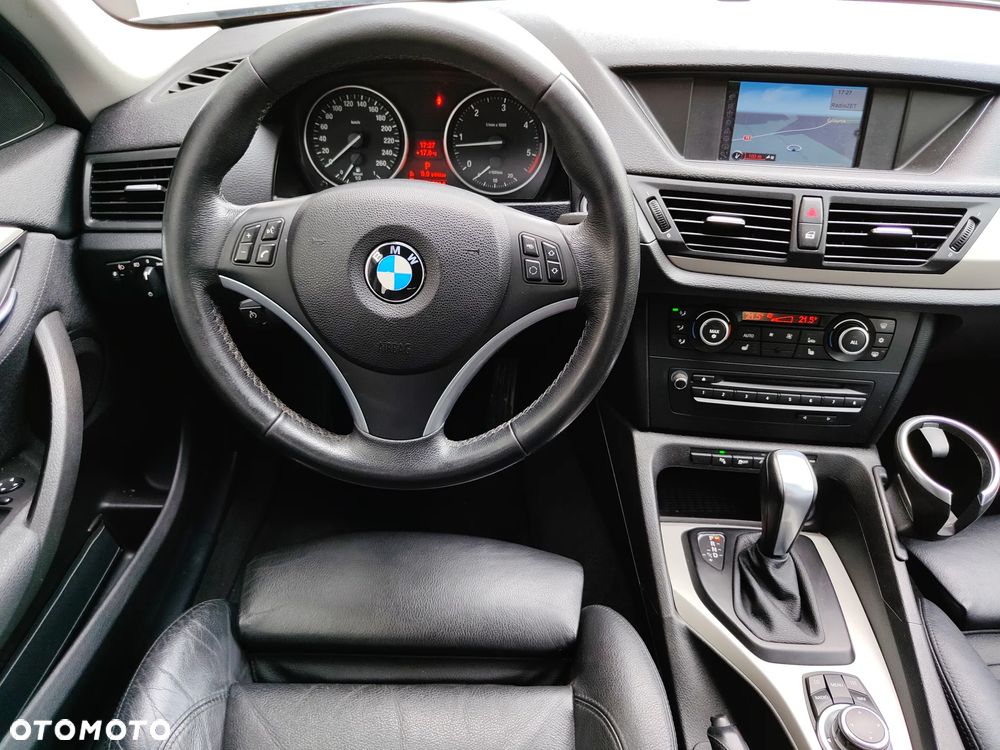 BMW X1 xDrive18d Sport Line - 19
