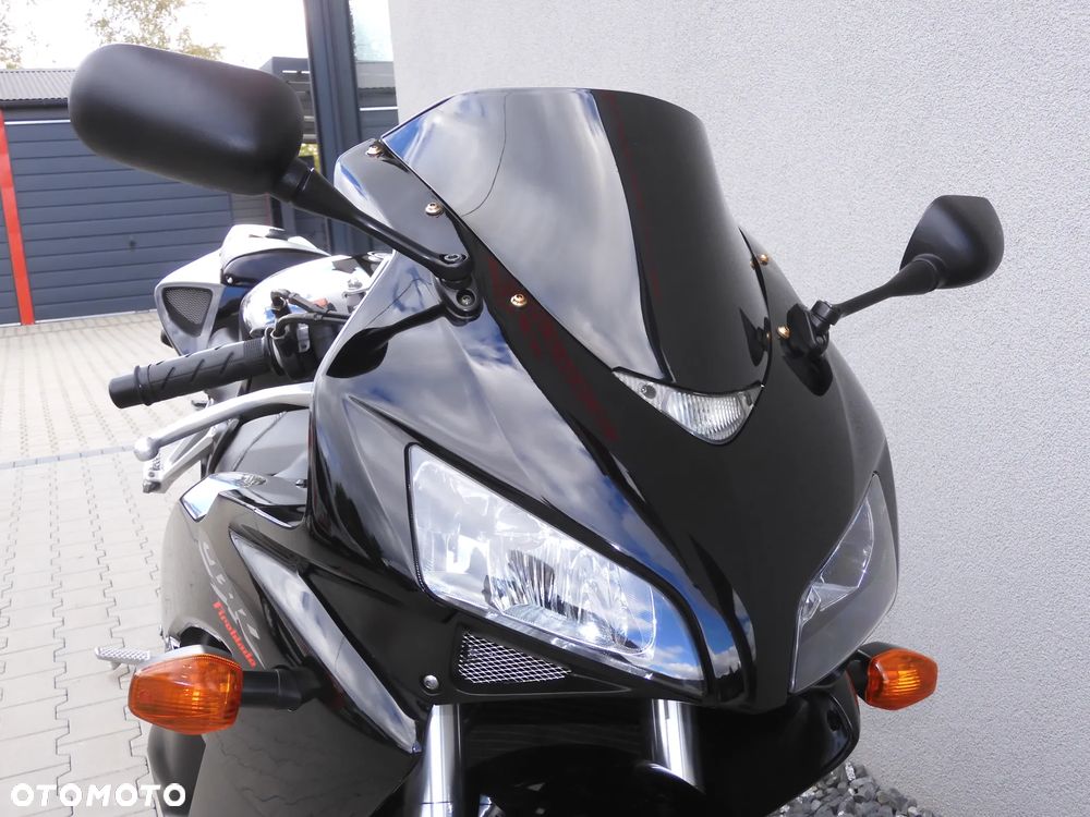 Honda CBR - 19