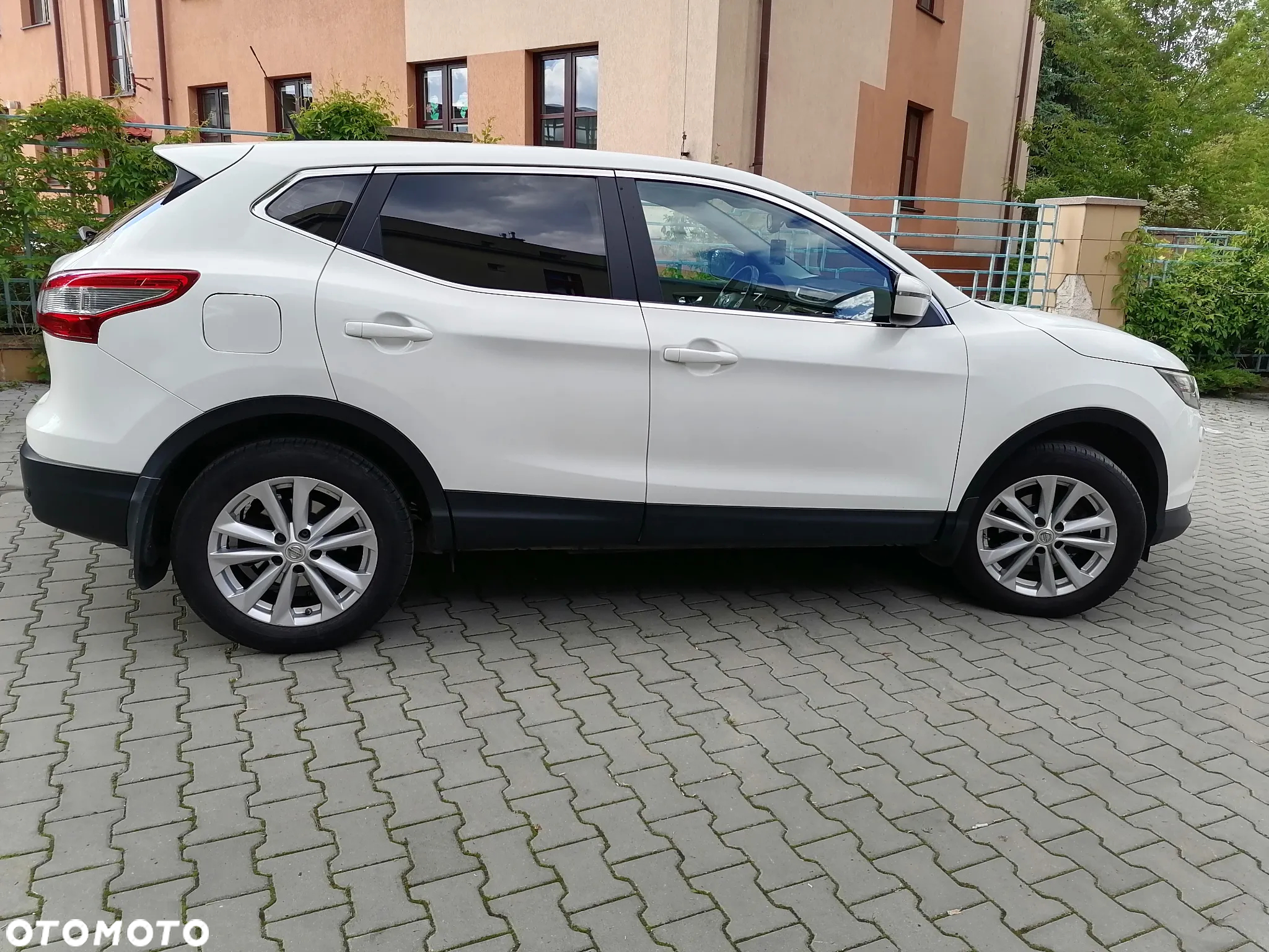 Nissan Qashqai 1.2 DIG-T Tekna - 2