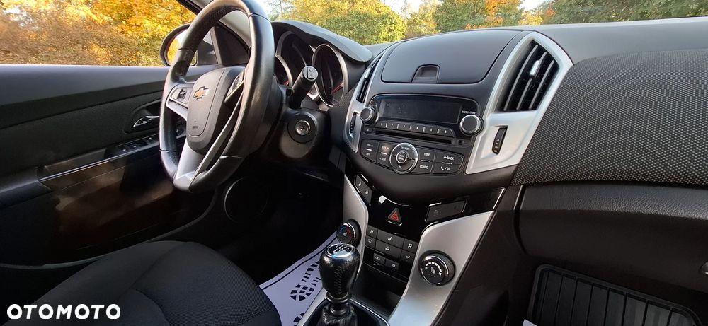 Chevrolet Cruze 1.8 LT+ - 28