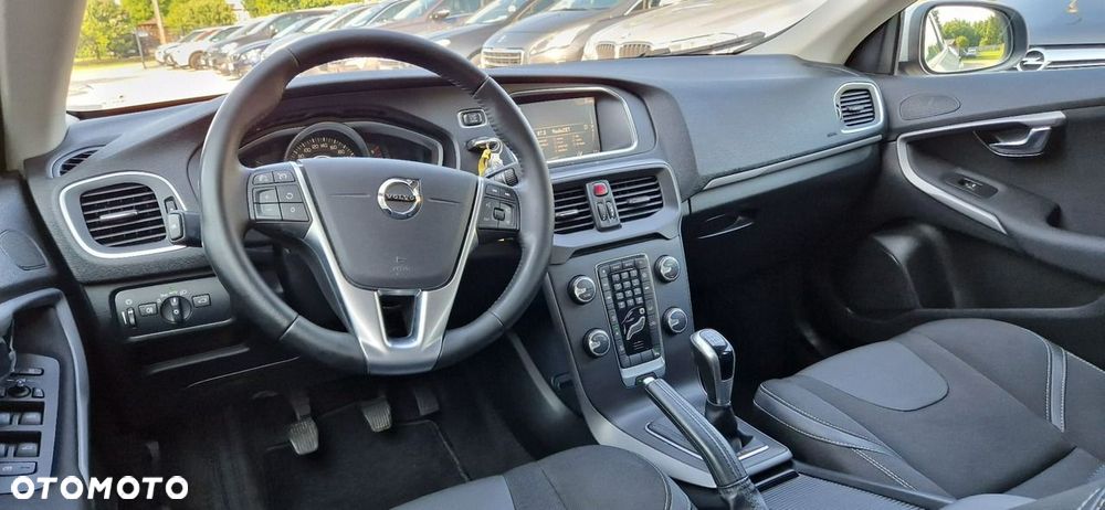 Volvo V40 - 22