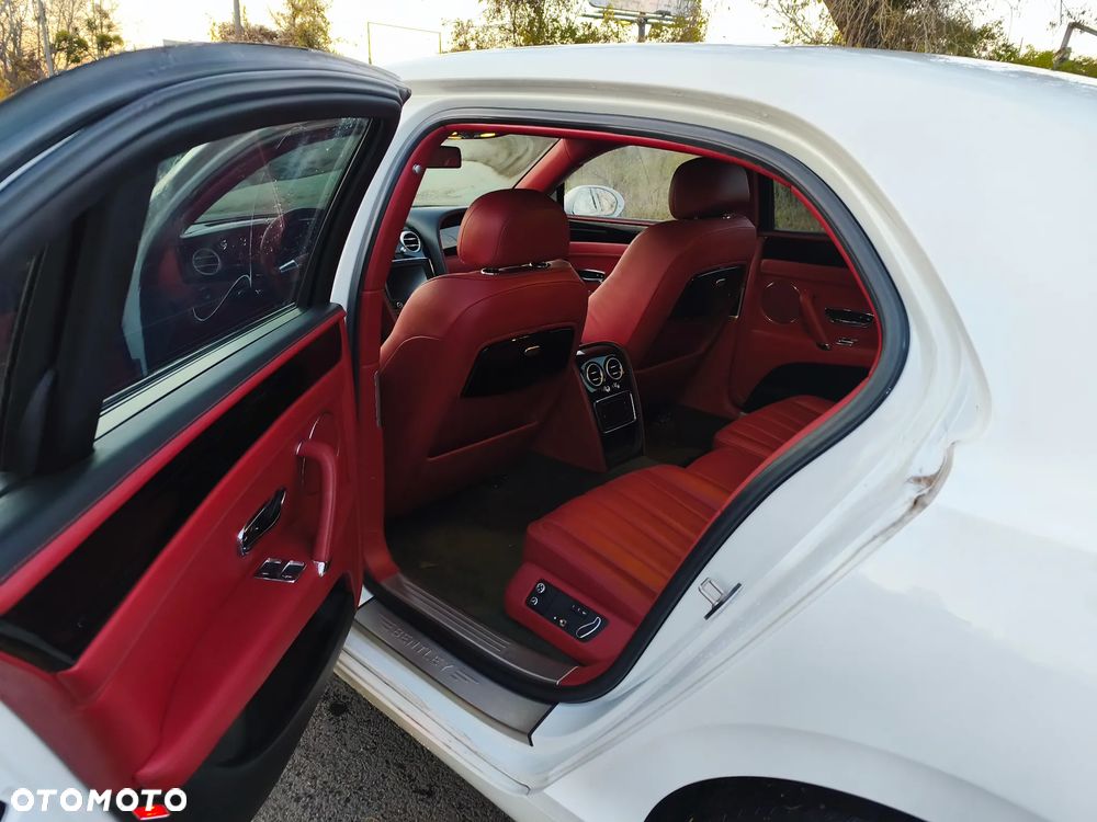 Bentley Flying Spur V8 Mulliner - 8