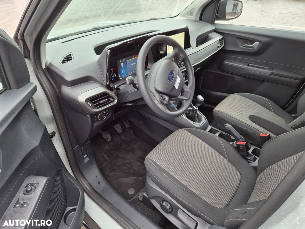 Ford Tourneo Courier - 14
