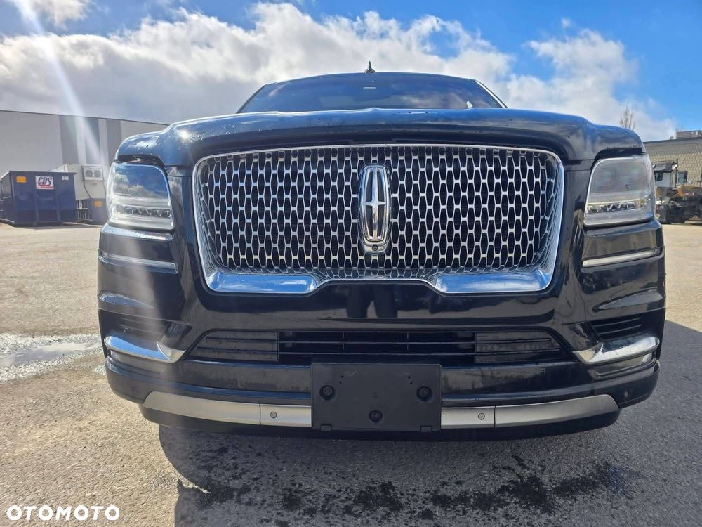 Lincoln Navigator - 1