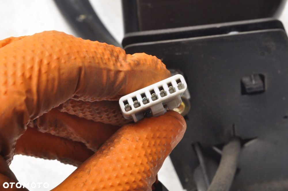 LANCIA MUSA LUSTERKO LEWE 7 PIN EUROPA - 7