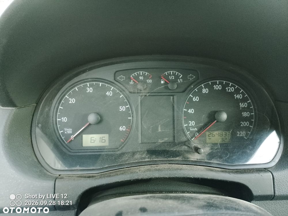 Volkswagen Polo 2002 photo 5