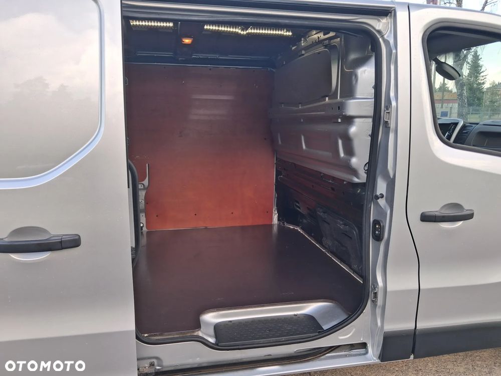 Renault Trafic - 21