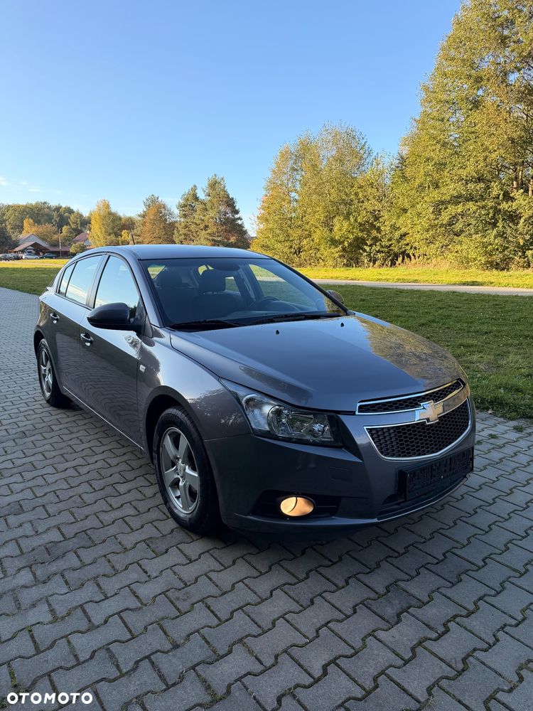 Chevrolet Cruze 1.6 LT - 3