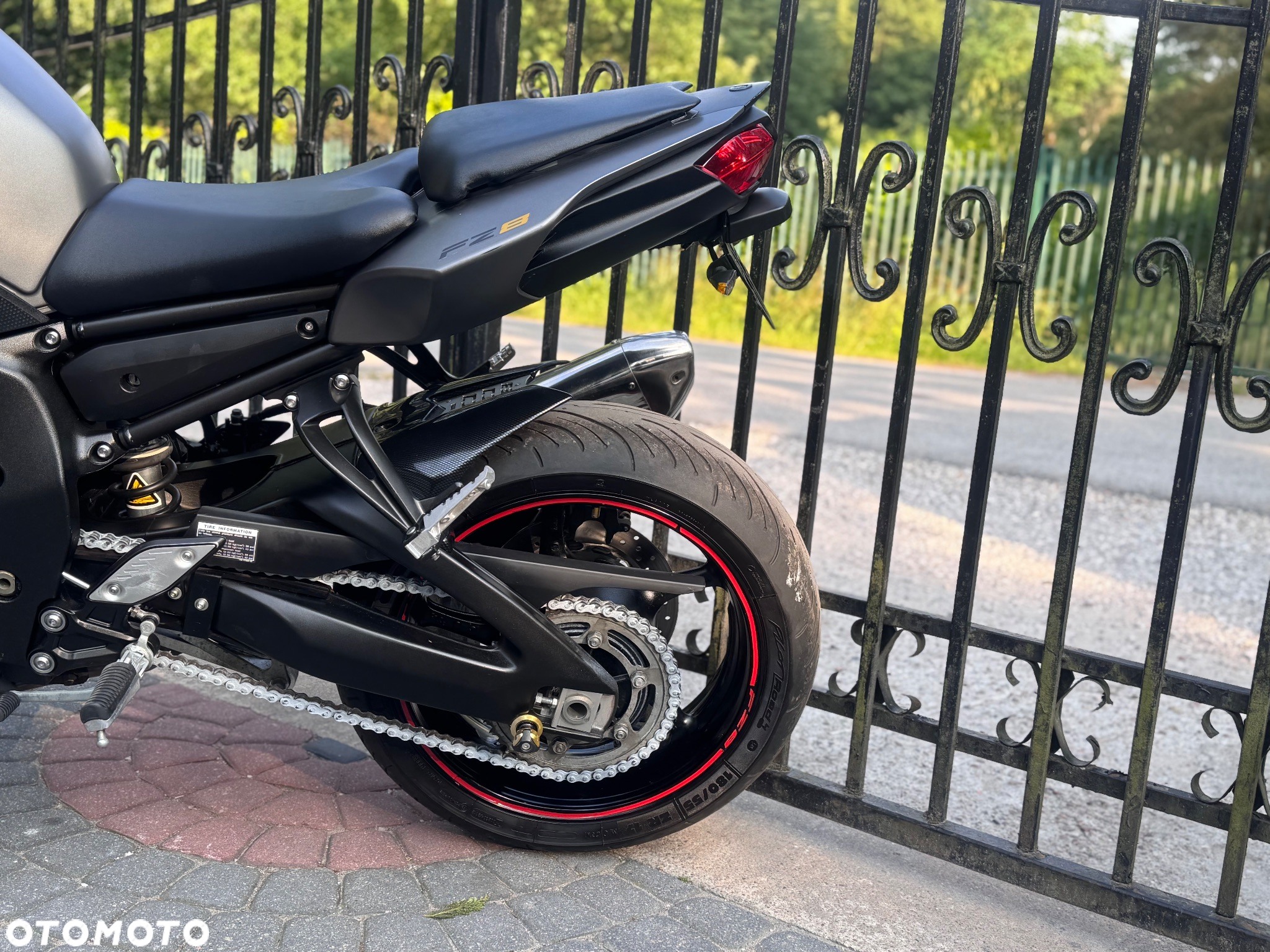 Yamaha FZ8 - 20