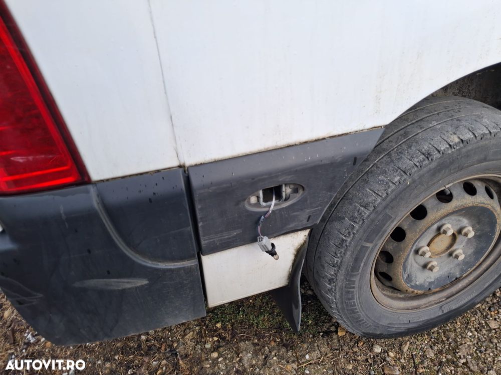 Renault Master Furgon L3H2 2.3 dci - 19