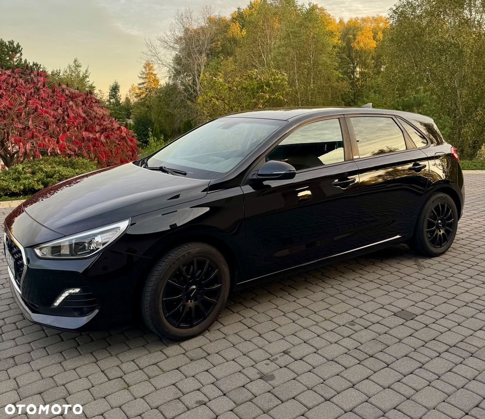 Hyundai i30 1.4 YES - 10