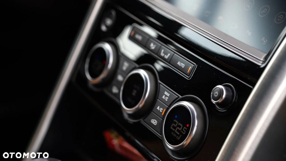 Land Rover Discovery 3.0 SDV6 HSE Luxury - 21